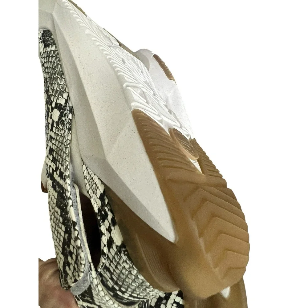 Dr. Scholl's Womens Hyped Up White White & Black‎ Snake Sneakers Slip On Size 9M